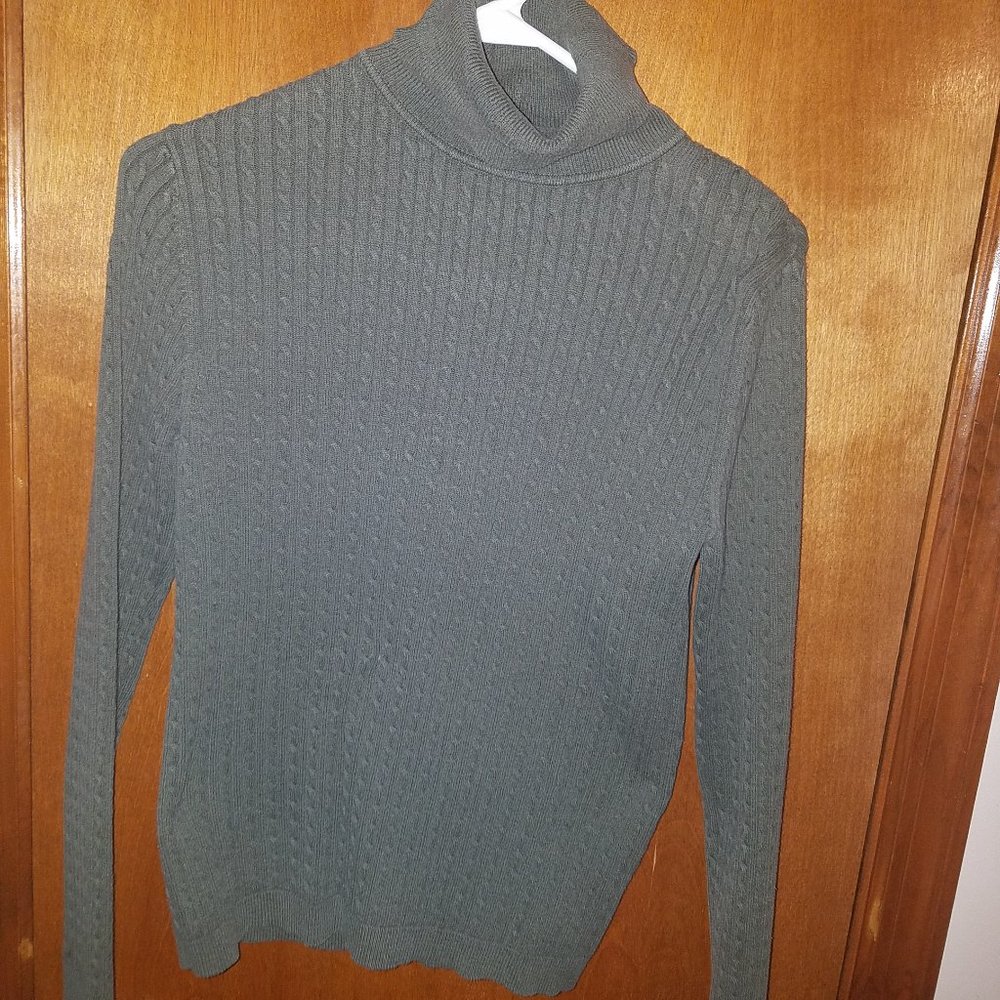 Olive green cabled turtleneck